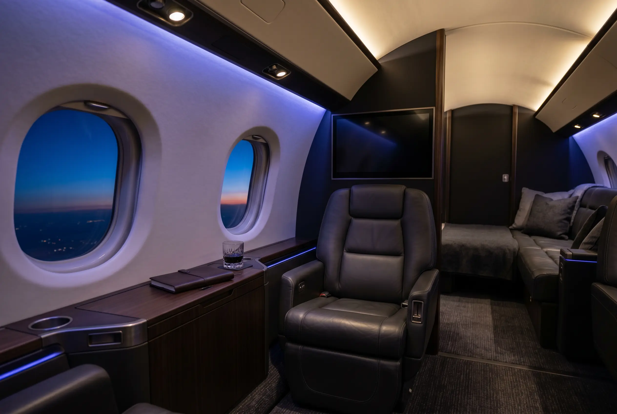 Private aft stateroom in a Gulfstream G650ER during a New York to Miami flight
